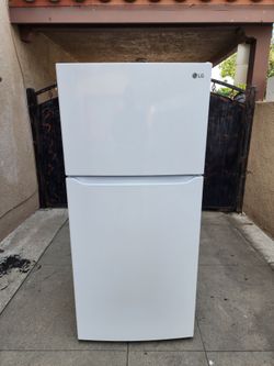 3MONTHS WARRANTY 🛑 30X33X66 LG FRIDGE 20CUFT