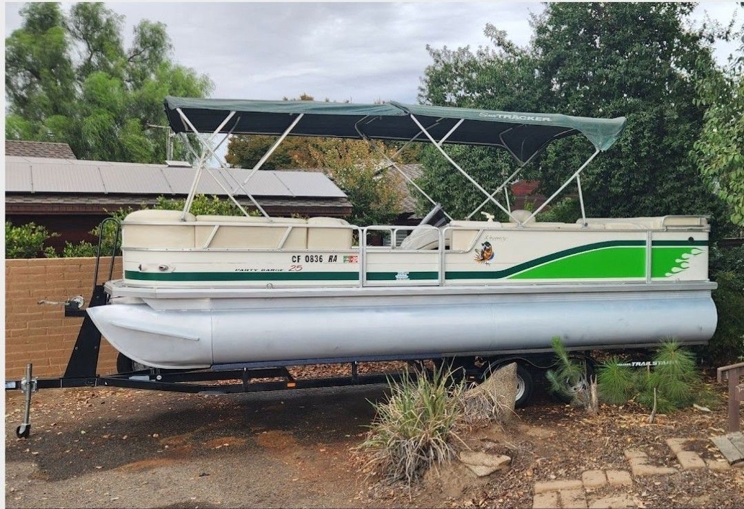 Pontoon Boat 14 Passengers 135HP