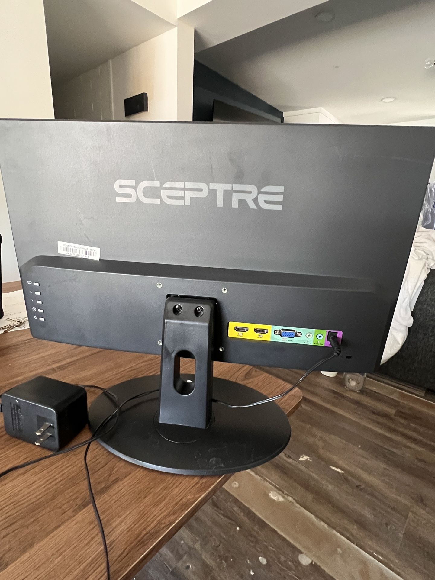 20” Monitor Sceptre