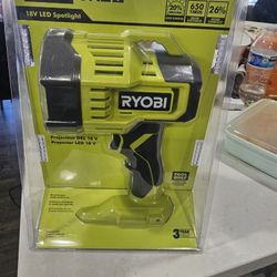 New Ryobi PCL661B ONE+ 18V Cordless LED Spotlight (Tool Only)