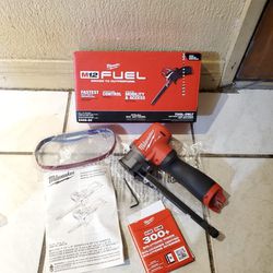 Milwaukee
M12 FUEL 12V Lithium-Ion Brushless Cordless 1/2 in. x 18 in. Bandfile (Tool-Only)