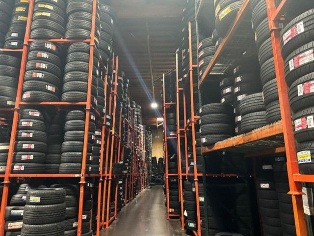 215 60 17 Llantas De Oportunidad