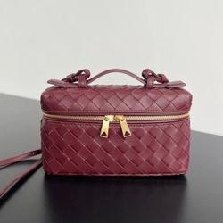 Bottega V. bag