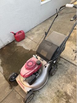 Honda 3-in-1 Self Propelled lawn mower