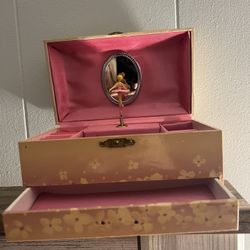 Vintage Musical Jewelry Box