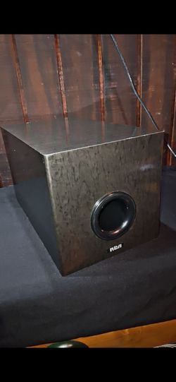 Vintage RCA  Subwoofer - Classic Woodgrain Bass Module