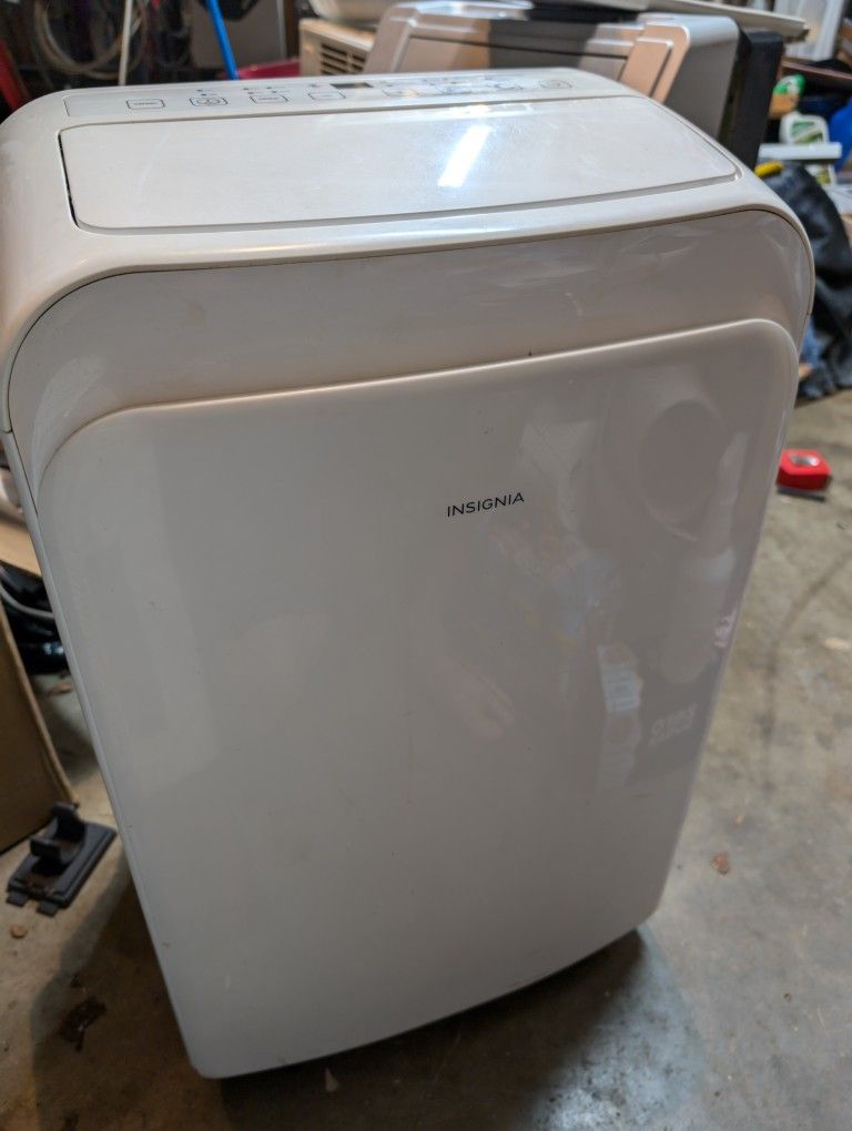 Insignia Portable AC Unit 10000 Btu