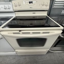 Amana stove ( Cocina Estufa )