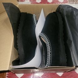 Brand New Tasman II Ugg Slippers