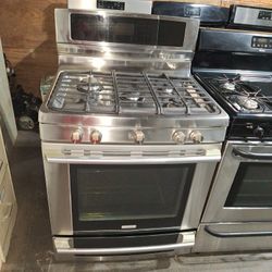 ELECTROLUX 5 BURNNERS GAS STOVE 
