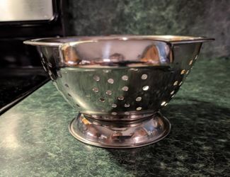 • New Strainer Stainless Steel, 2 Qt