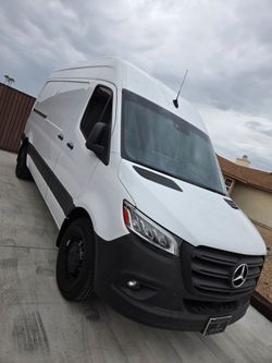 2021 Mercedes-Benz Sprinter 2500