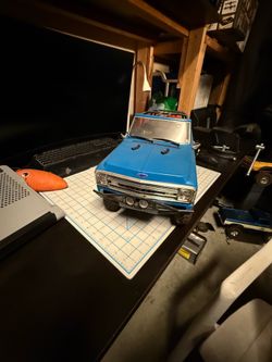 Axial Chevy blazer