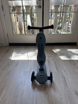 Scoot and Ride Highwaykick 1, seat and scooter in one