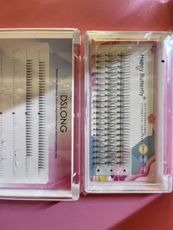 1box of individual fake eyelashes and half box of bottom eyelashes give away