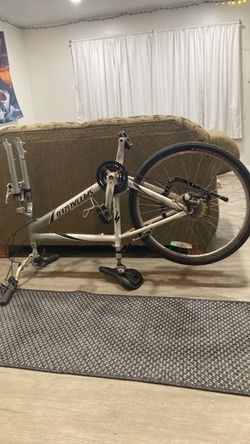 Specialized Expedition Deluxe Bike