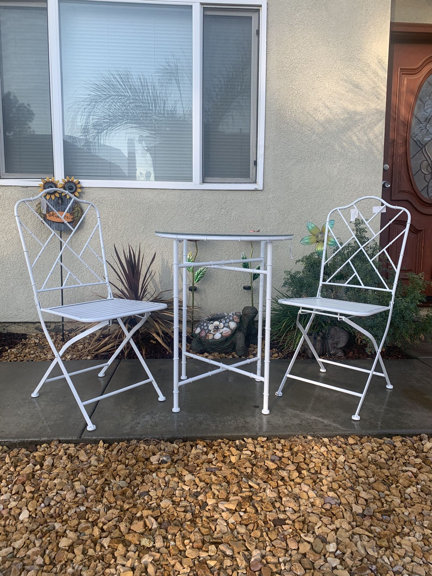 3 Pieces Bistro Table And Chairs Antic White