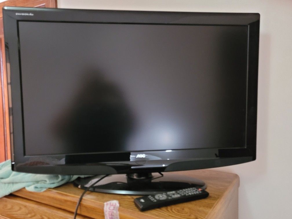 32 Inch TV