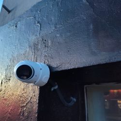 Security Cameras ⭐⭐⭐⭐⭐