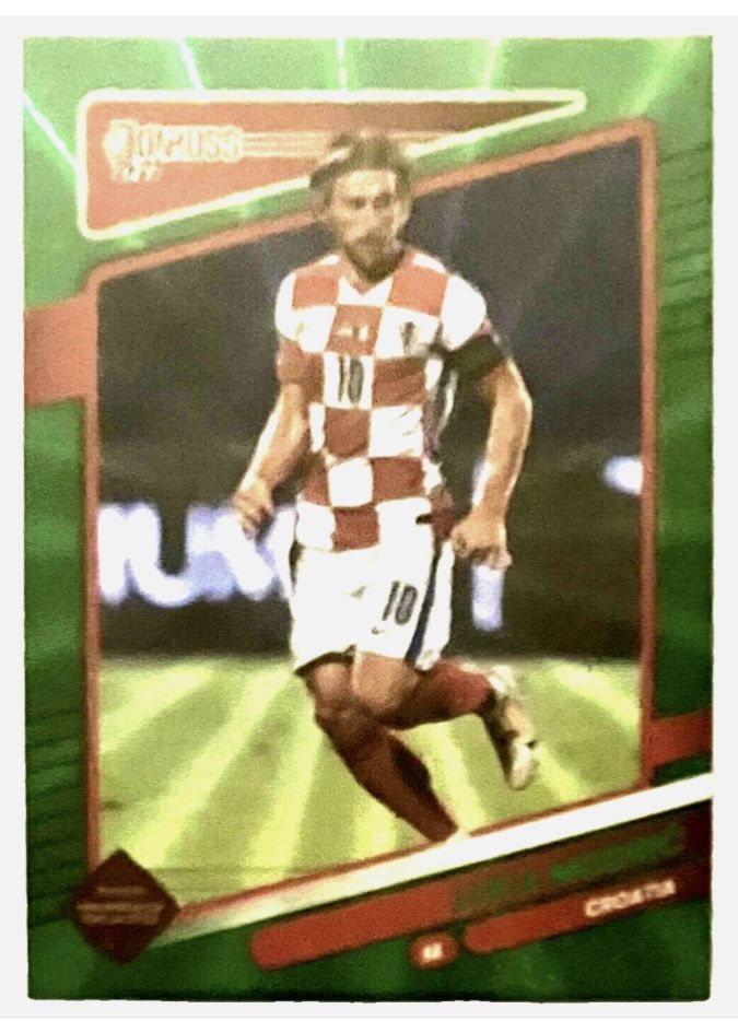 2021-22 Donruss Soccer LUKA MODRIC Road to Qatar Green Laser SP #37 Croatia