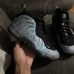 Nike Foamposite Size 5.5y 