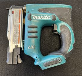 Makita Nail Gun