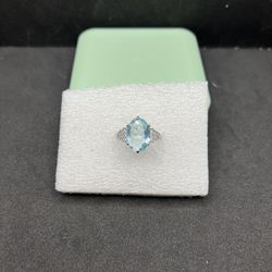 Ocean Blue Crystal Silver Ring with Czs - Size 7.75