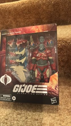 GI Joe”Royal Guard “action figure