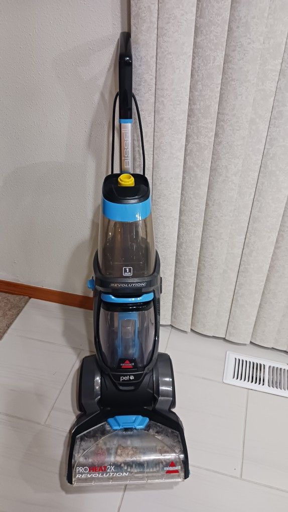 Bissell Pet Revolution Shampooer
