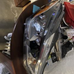 2018 Nissan kicks Right Passenger used As Is headlight