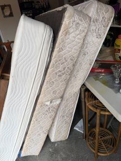 Queen Size Mattress Set and Queen mattress.