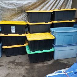 I Have 25 Bins Of Clothes Jeans Blankets  Shoes Blouses New N Used W Tags All For 500.00 Take It All