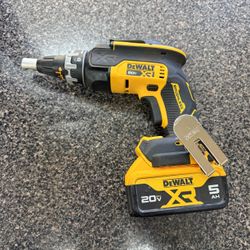 DeWalt 20V XR Brushless Drywall Screwgun with 5Ah Battery, model: dcf630