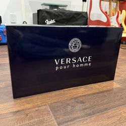 Versace Pour Homme - Duffle Bag + Cologne 