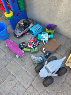 FREE: Various Toys! Repair Required