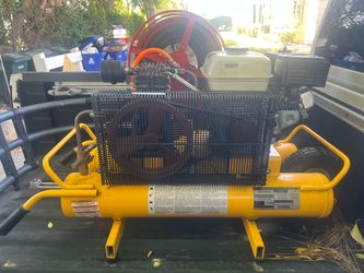 Gas compressor