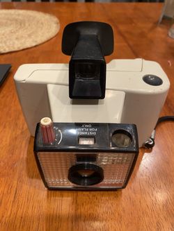 Vintage Polaroid Camera  Swinger model 20
