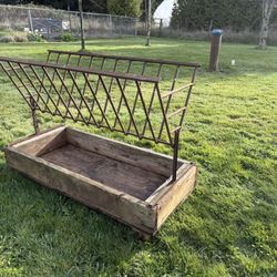 Hay Feeder