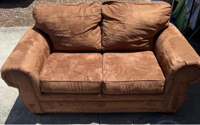 Brown suede loveseat/couch!