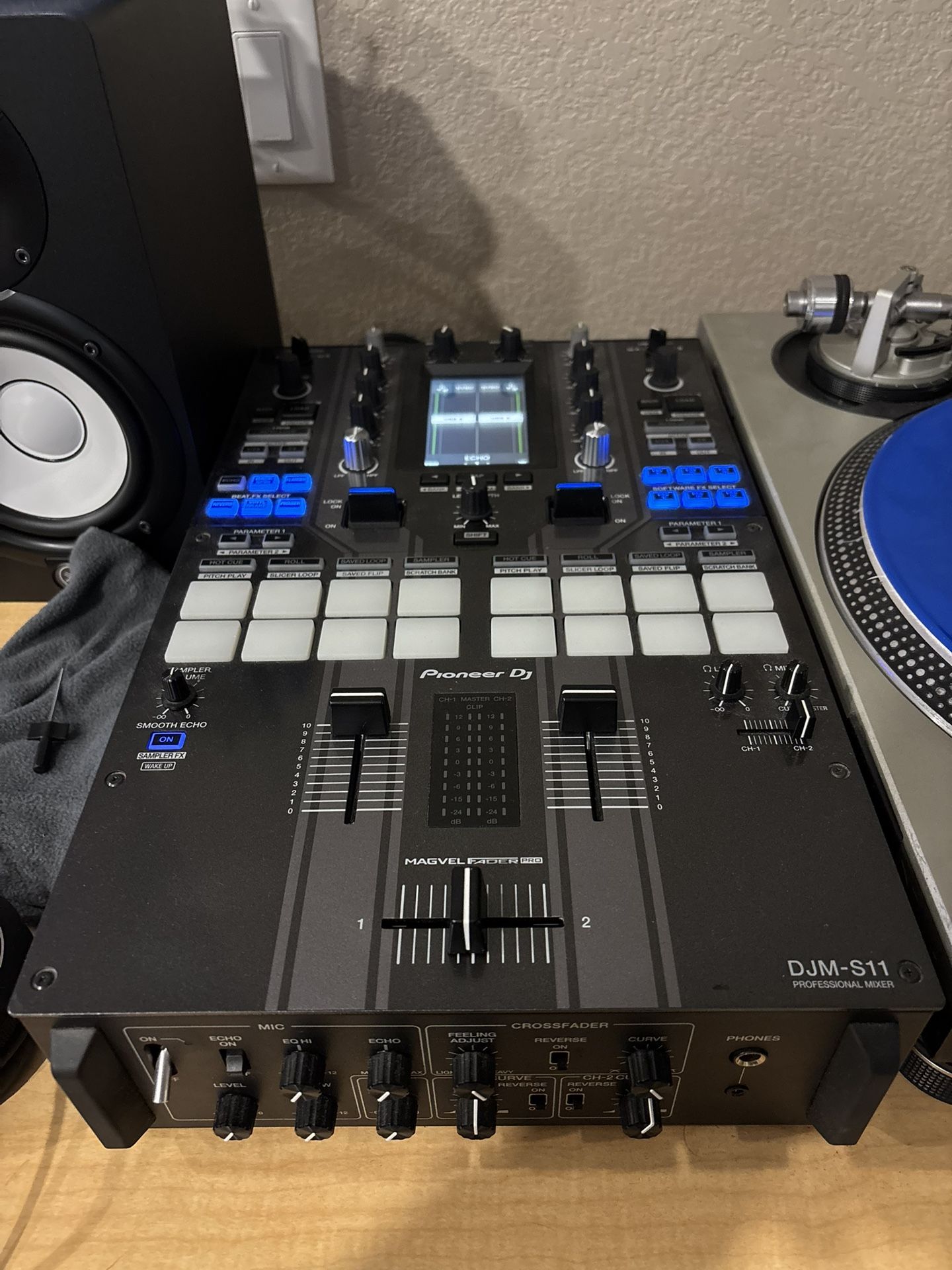 Pioneer DJ DJM S11 SE Limited Edition Mixer