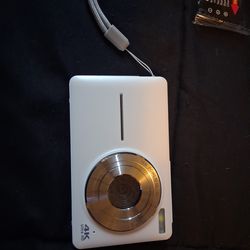 Un used camera brand new