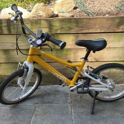 Lightly Used Kids Bike - Woom Go 3 AutoMagic