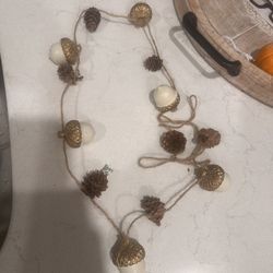 Acorn Garland