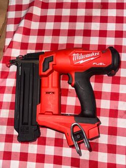 MILWAUKEE FUEL FINISH NAIR gen II 18