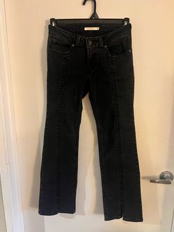 Women’s Levi’s jeans