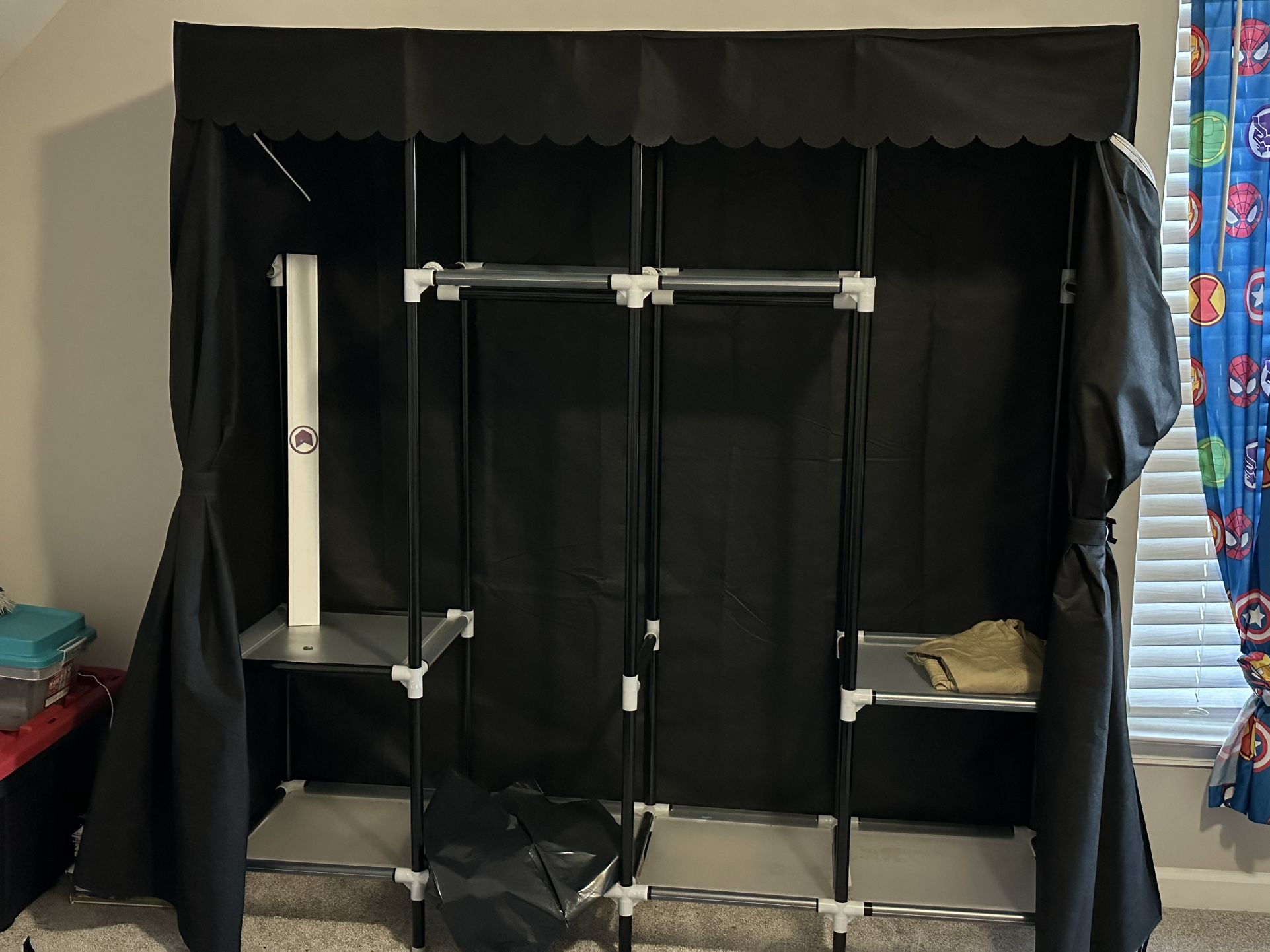 XLarge Covered Waredrobe w/Shelves & Hanging 