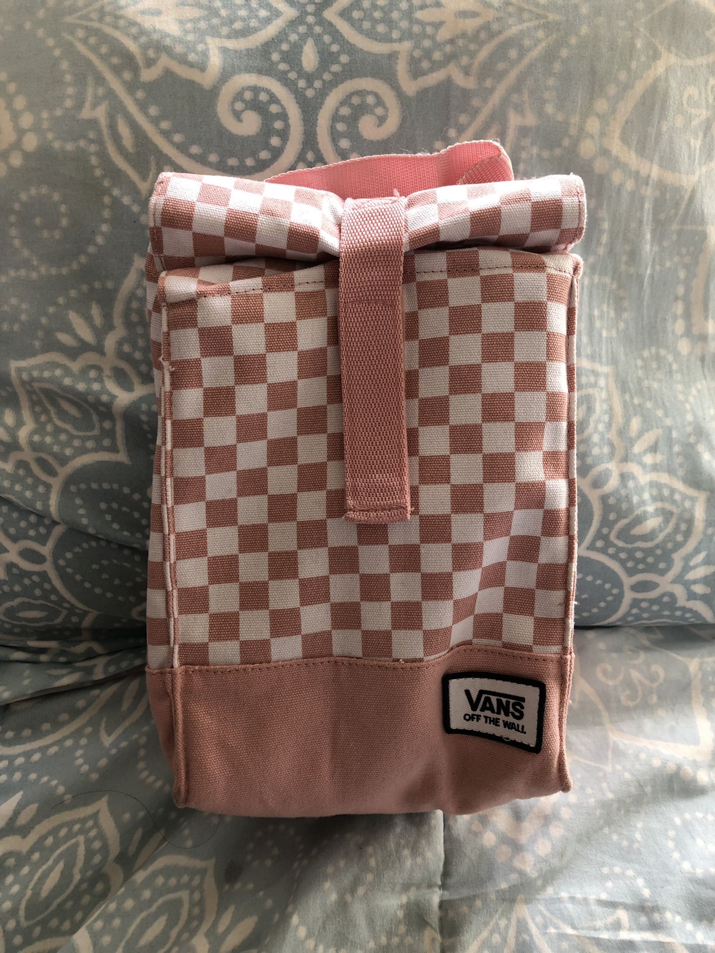 pink checkerboard vans lunch bag