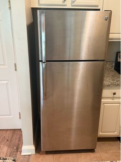 Refrigerador semi nuevo 200 obo