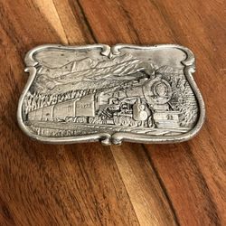 Steam Locomotive Train Railroad Old West Scene Bergamot Vintage Belt Buckle