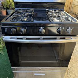 GE Stove - Black/Stainless Steel
